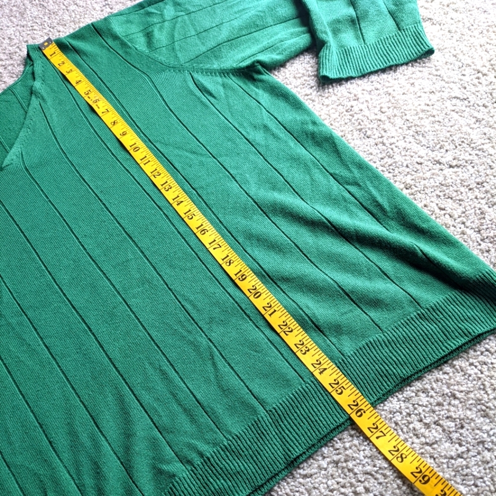 (2/$25) Long sleeve green sweater top v-neck XL - Picture 11 of 12